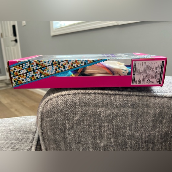 *New In Box* Vintage 1993 Special Edition, Second Edition Native American Barbie - Picture 6 of 12